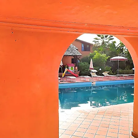 Vibrant In Sant Irene Torre Vecchia With Pool San Costantino